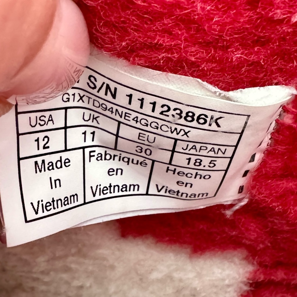 UGG Classic Boys/Girls Mini Clear Shearling Waterproof Winter Red Boots Sz 12US - Picture 8 of 9